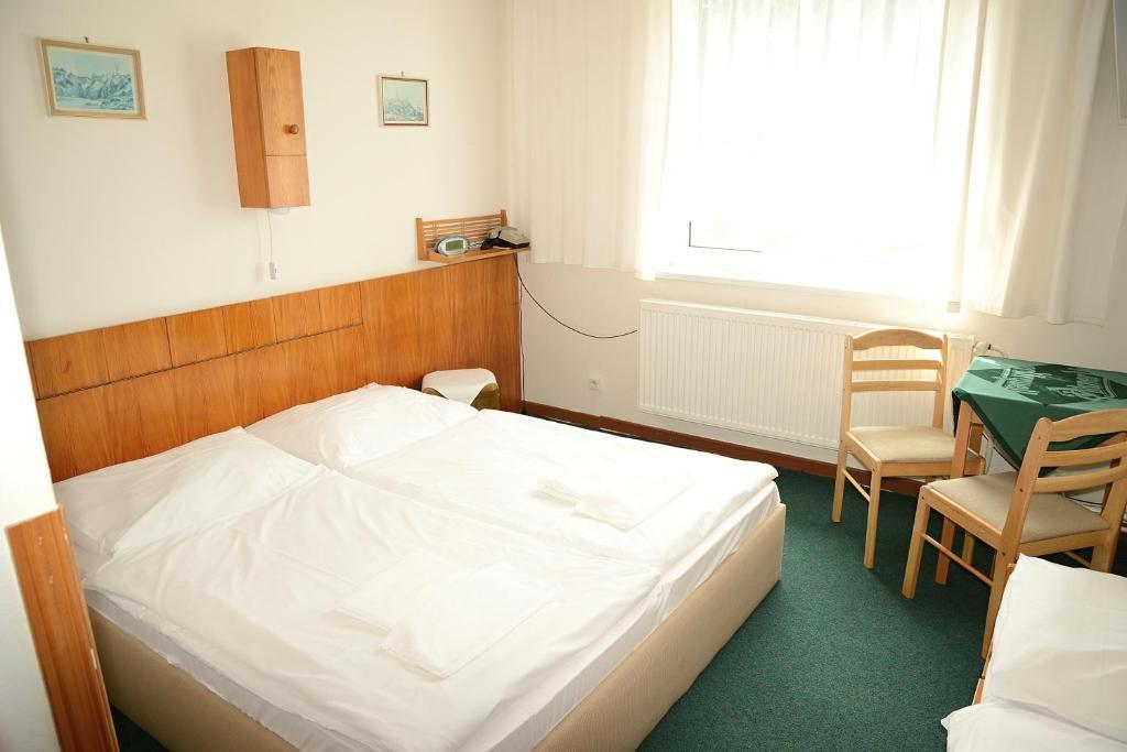 Sporthotel Olympia Stachy Quarto foto